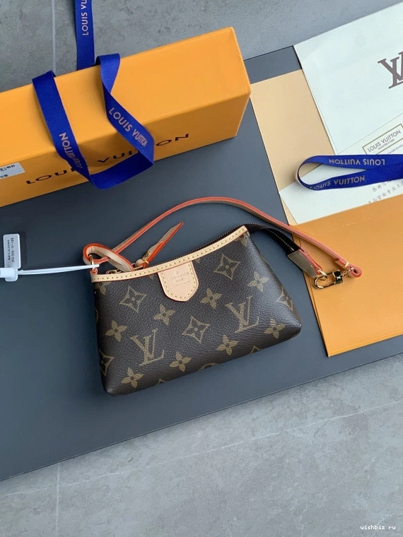 WIS LOUIS Delightful Mini Monogram Pouch VUITTON Pochette 0813
